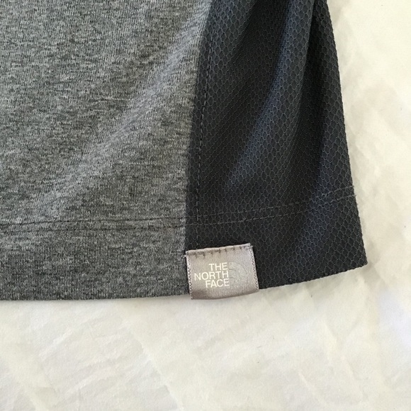 NORTH FACE Boys Long Sleeve Hoodie - Picture 2 of 8